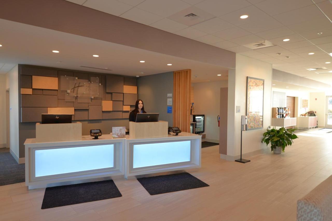 Holiday Inn Express & Suites Onalaska - La Crosse Area By Ihg Exterior foto